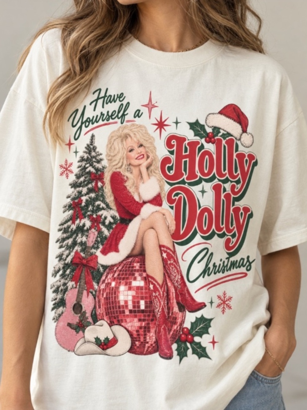 Cream Holly Dolly Christmas Graphic Tee, Festive Holiday T-Shirt, Retro Style